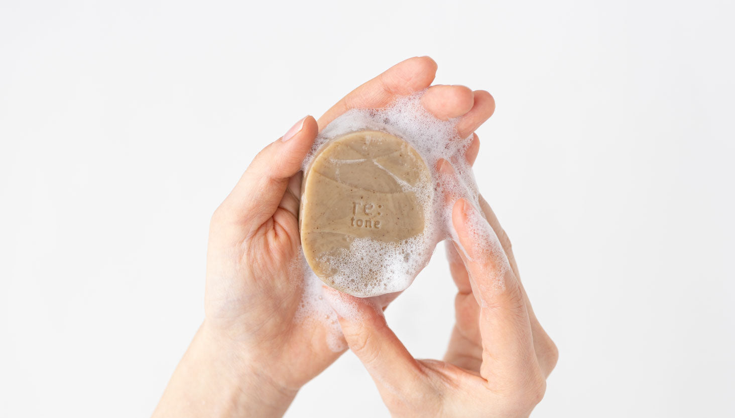 旅先でもいつものケアを　〜シャンプーバーの賢い使い方〜